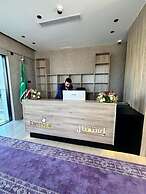 Hyatt Town 4