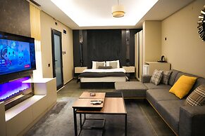 LIMONOTTO SUIT OTEL