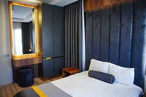 LIMONOTTO SUIT OTEL
