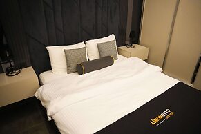 LIMONOTTO SUIT OTEL