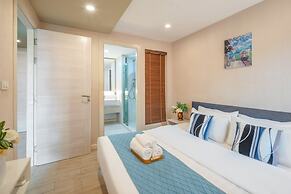 Seven Seas Condo Resort steps to  Beach