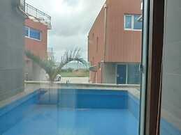 Poolstory 6 pool villa