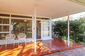 Emu Point Beach Cottages