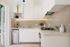 The Paddington White Sanctuary
