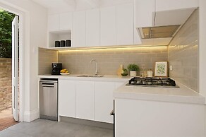 The Paddington White Sanctuary