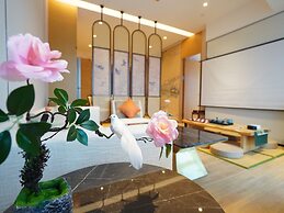 Interact China Fine Condo - Novotown