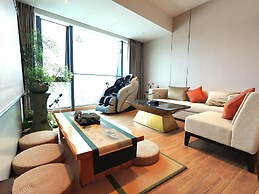 Interact China Fine Condo - Novotown