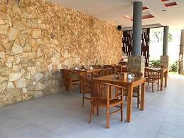 Maza Soda Resort