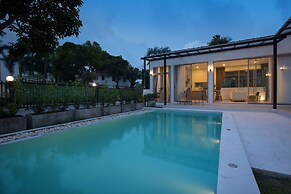 Tropical Life at Seamate 2BR Pool Villa