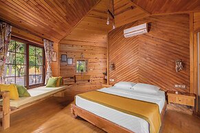 Mandarin Bungalow