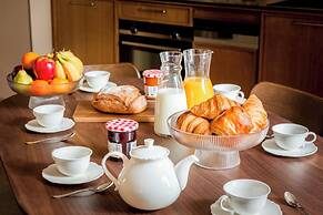 Merveil Luxury Suites - Bourse I-II