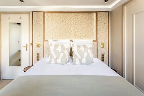 Merveil Luxury Suites - Bourse I-II