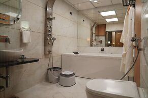 HOTEL BHAGYALAXMI LUXURY INN