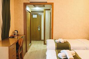 MONTELLA HOTEL