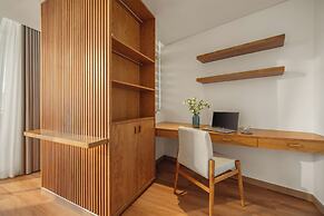 Vernal hotel & Apartment office