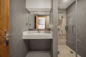 Vernal hotel & Apartment office