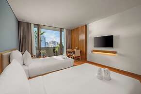 Vernal hotel & Apartment office