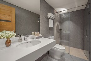 Vernal hotel & Apartment office