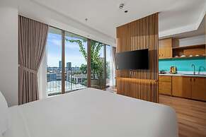 Vernal hotel & Apartment office