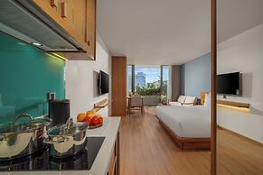 Vernal hotel & Apartment office