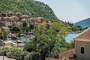 Risan Bay