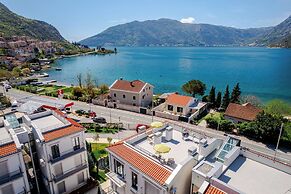 Risan Bay
