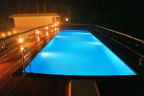 Seven Springs Plantation Resort