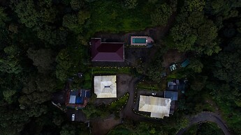 Seven Springs Plantation Resort