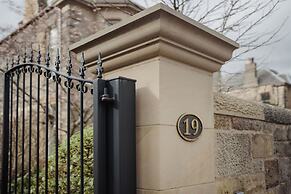 Private and Prestigious Luxury Home