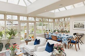 Private and Prestigious Luxury Home