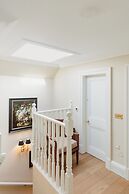 Private and Prestigious Luxury Home