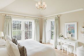 Private and Prestigious Luxury Home