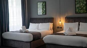 Hotel 105 by Hillcrest Hotel