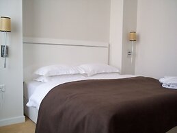 Amber Hotel