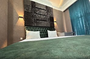Amber Hotel