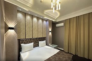 Amber Hotel