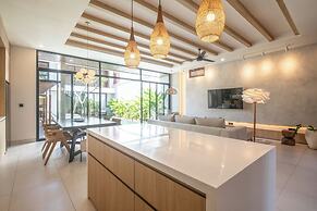 Superb 3br Villa Canggu, AC, 5 Mins to Beach