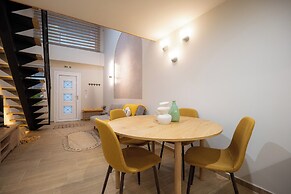 Vayas Residences Agora