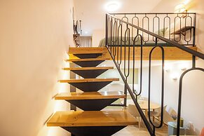 Vayas Residences Agora