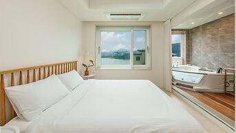 Chuncheon The Haven River Pension