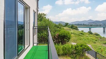 Chuncheon The Haven River Pension