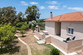 To Pournari Beachside Garden House