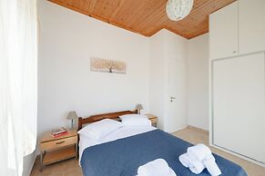 To Pournari Beachside Garden House