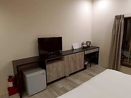 Eiffel Motel