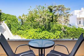 Dias by Azul Collection