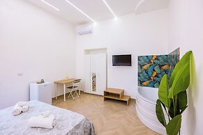 Essentia Home