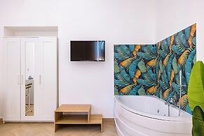 Essentia Home
