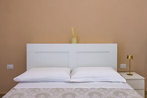 Essentia Home