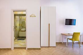 Essentia Home