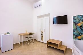 Essentia Home